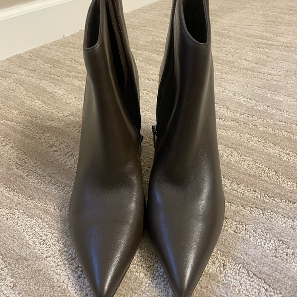 Pointy toe booties. - Picture 7 of 10